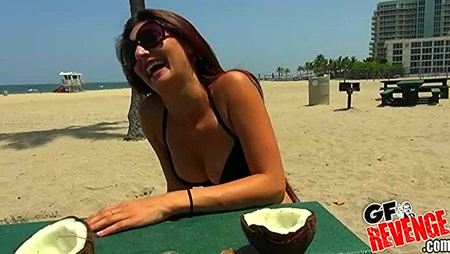 Michelle Taylor, Lamar Clark, Amateur Blowjob, Facial Cumshot, Sun Kissed