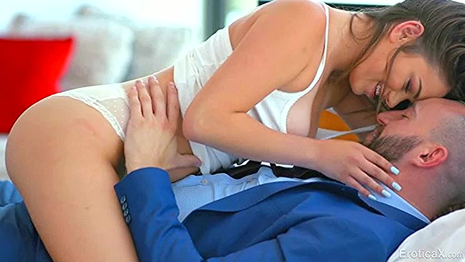 Stirling Cooper, Athena Faris, Bald Pussy, Cumshot, Blowjob