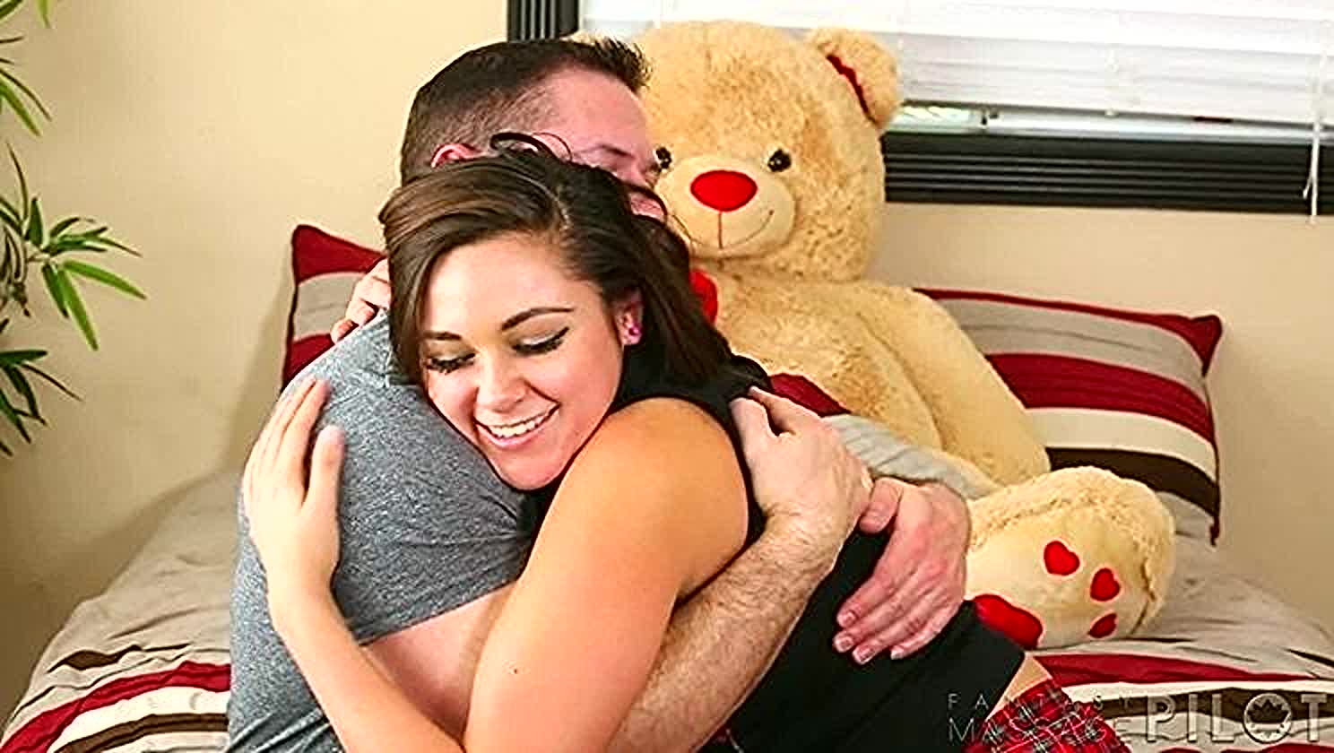 Zoey Foxx, John Strong, Body Massage, Facial, Cum On Pussy