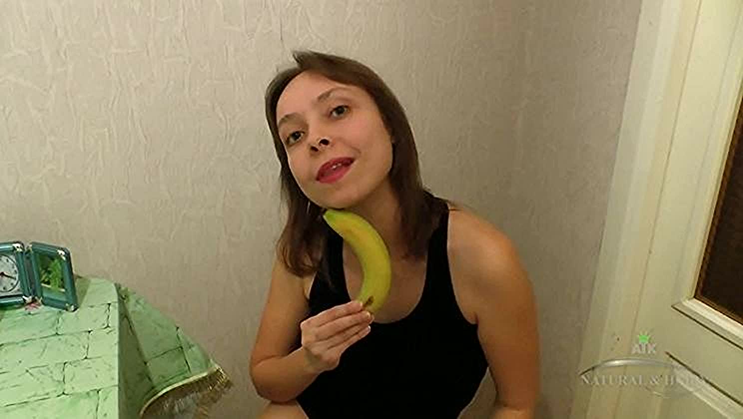 Sabrina, Amateur Nude, Mature Tease, Mature Woman