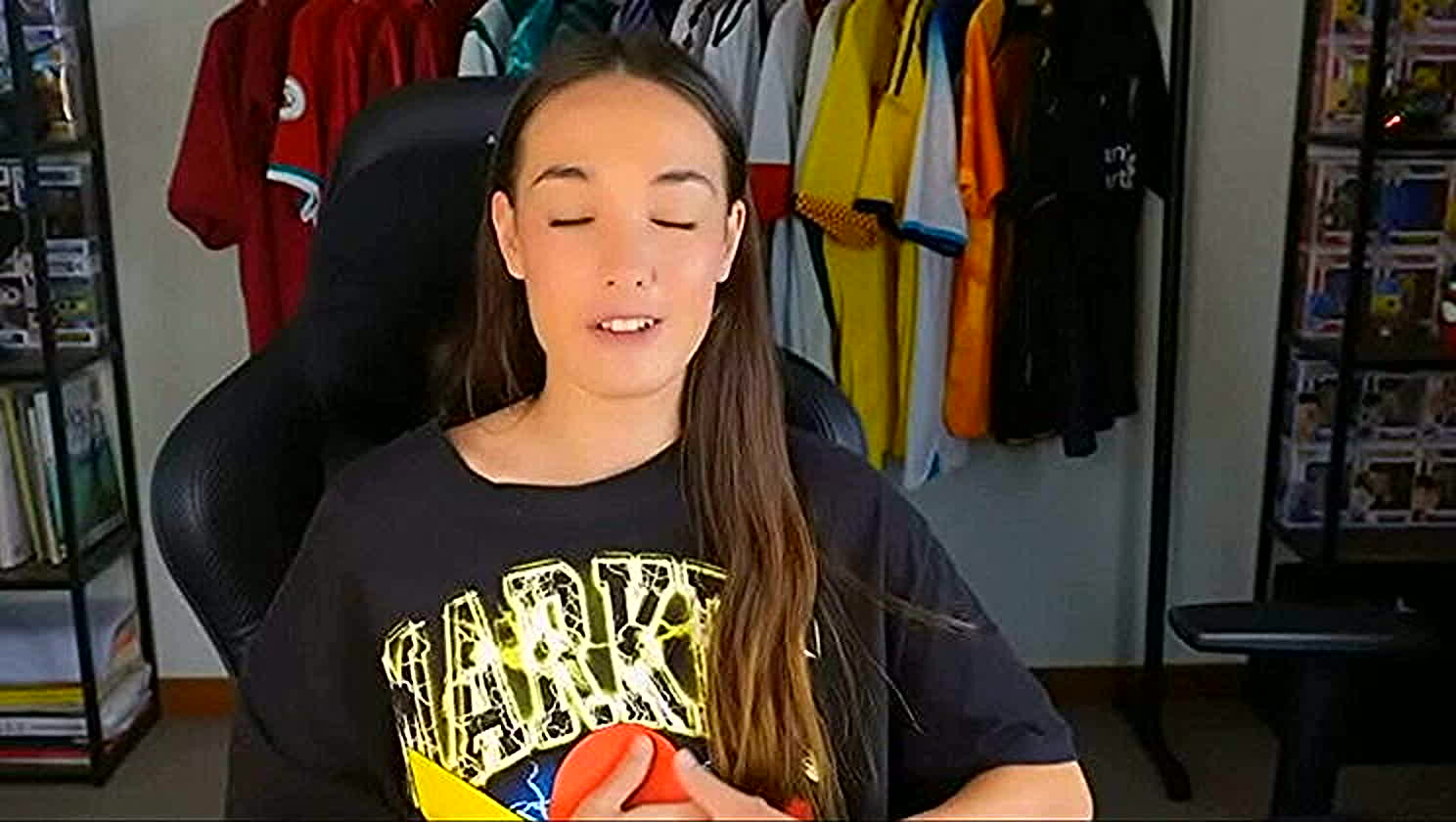 Fap Material, Brunette Masturbation