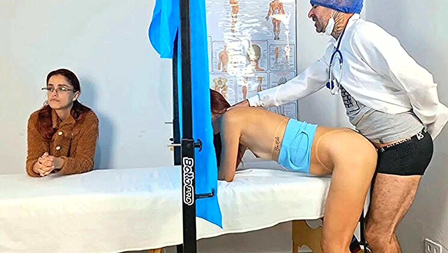 Fanny squirting, Fetish Femdom, Redhead Squirting, Gyno Exam