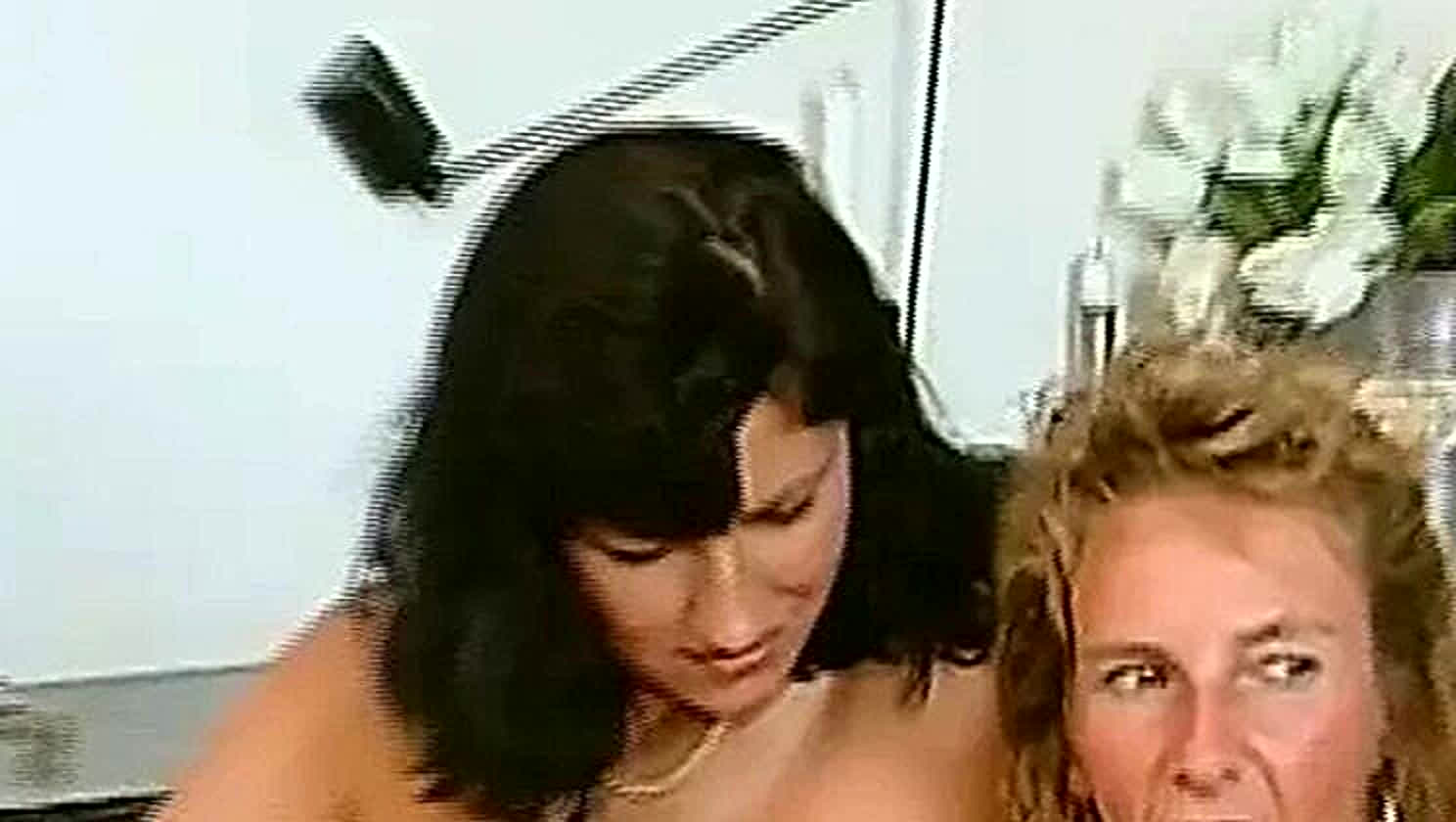 Ursula Moore, Brunette, Retro Sex