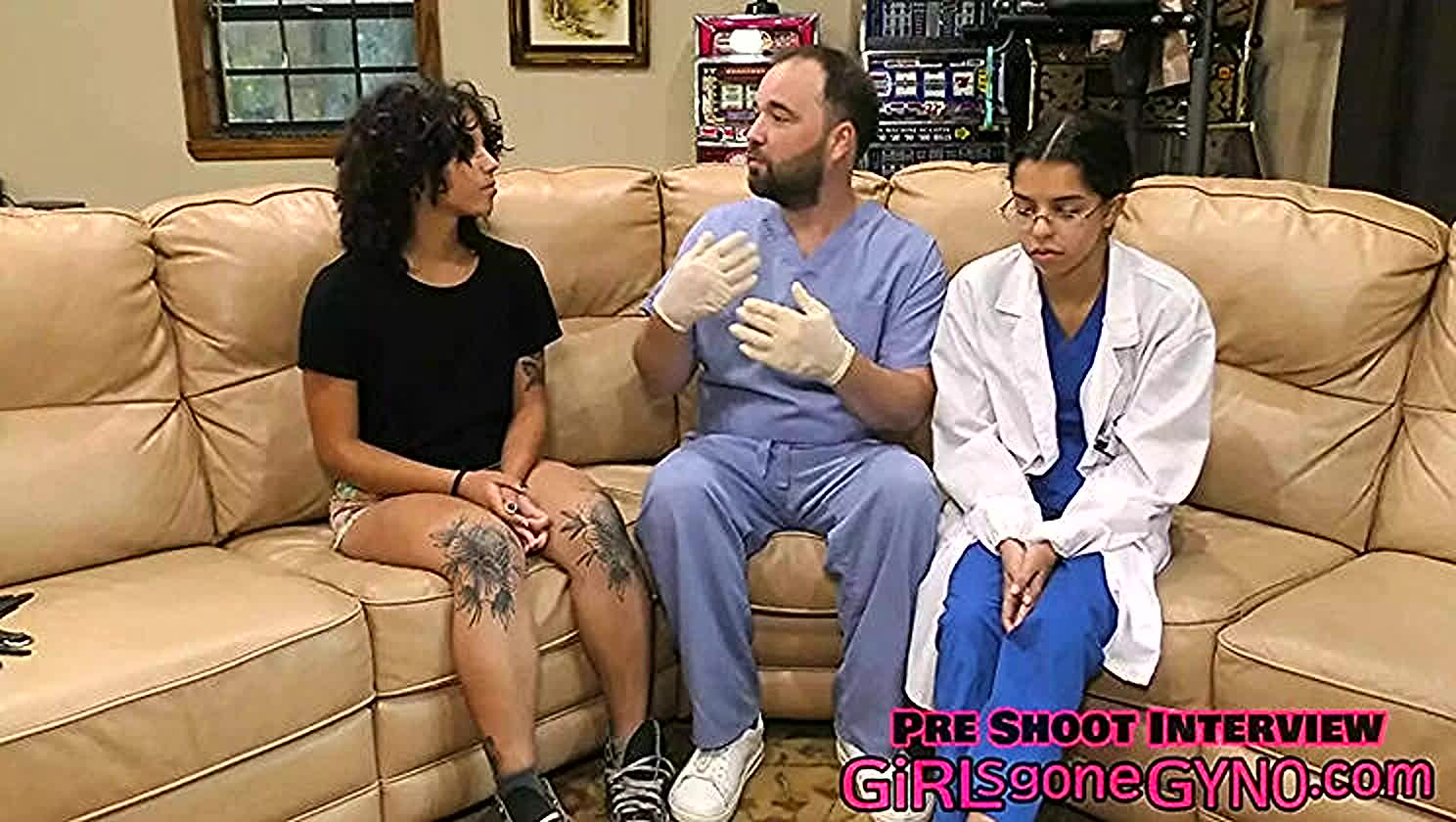 Nicole Luva, Medical Fetish, Fingering, Gyno Exam