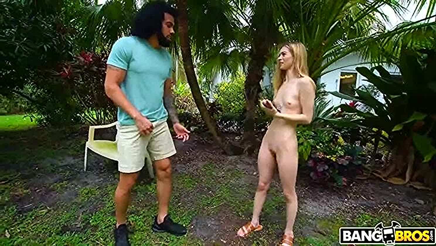 Molly Little, Throatpie, Public Fucking, Al Fresco