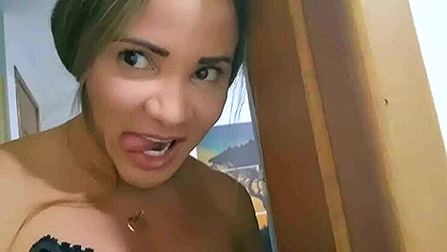 Jhonny Hot1, Bianca Naldy, Kitchen Sex, Sucking Dick, Blonde Milf