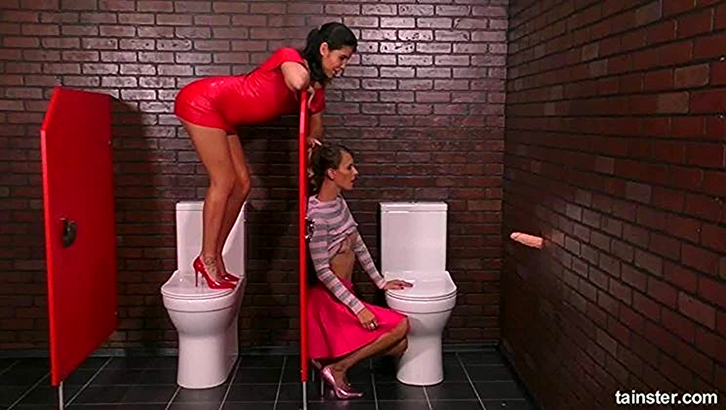 Adelle Unicorn, Lady Dee, Dildo Fucking, Femdom
