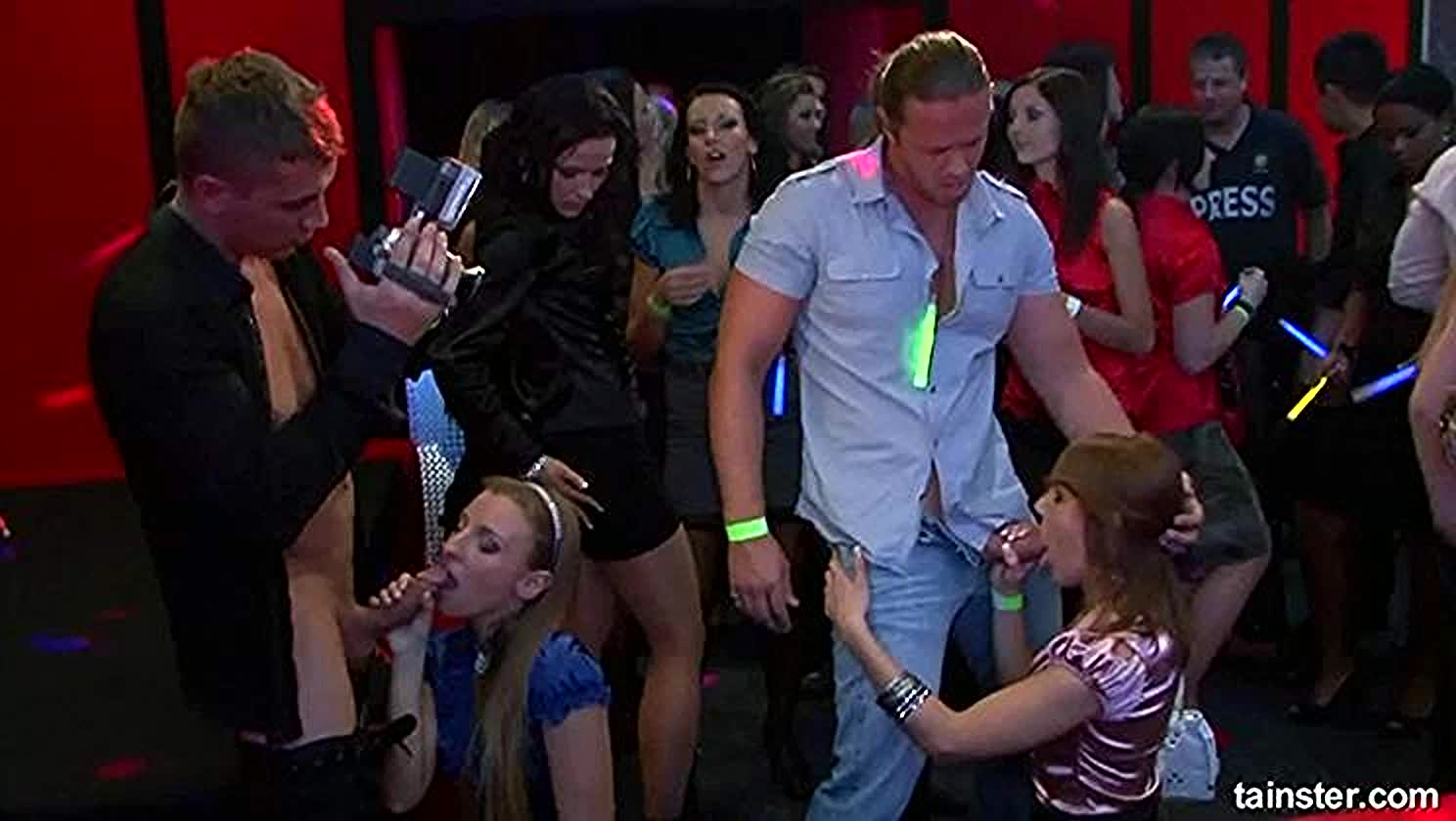 Vivien1, Engel White, Raunchy Party, Clothed Sex