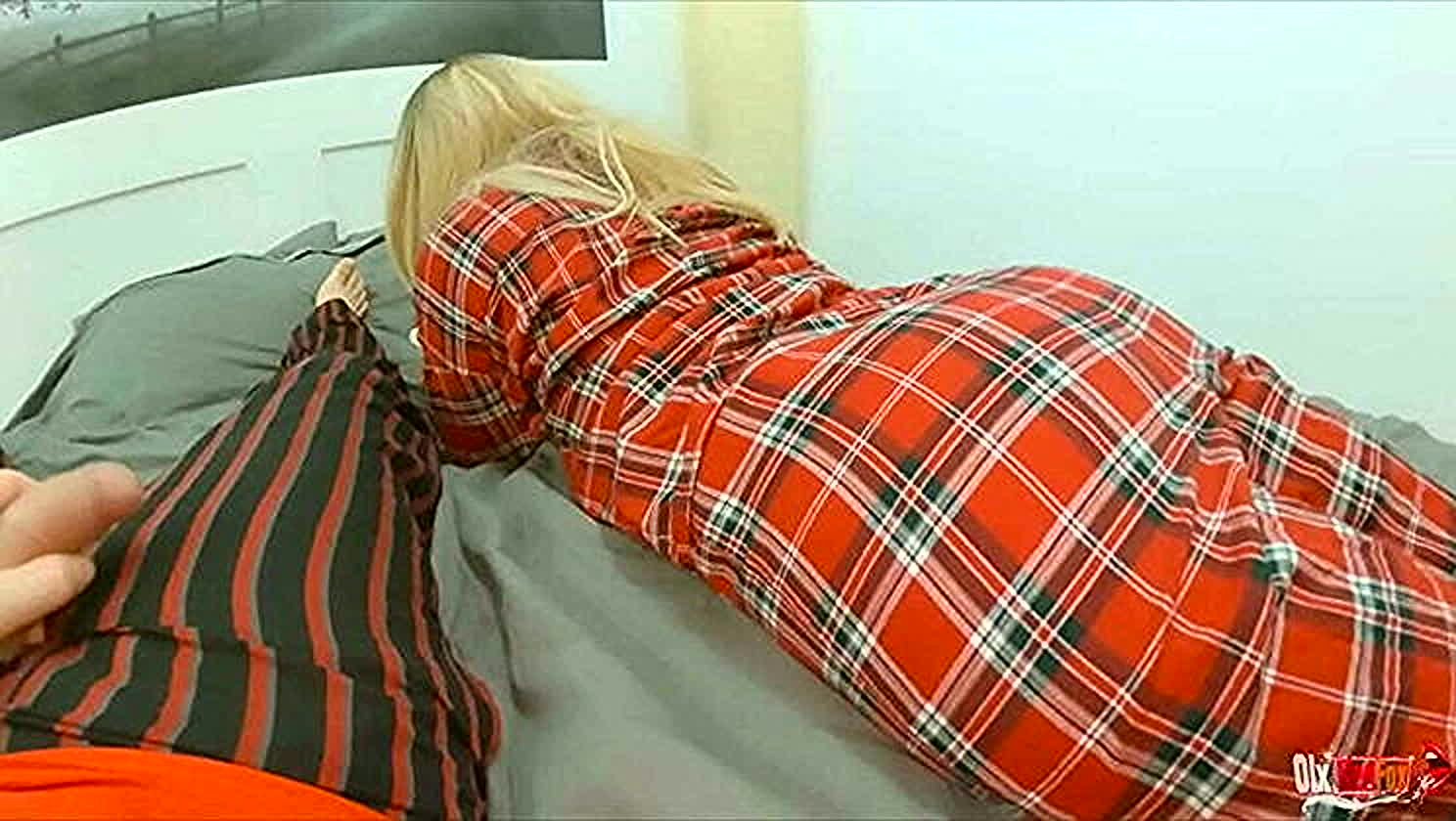 OlxRedFoxM, OlxRedFoxii, Taboo, Milf