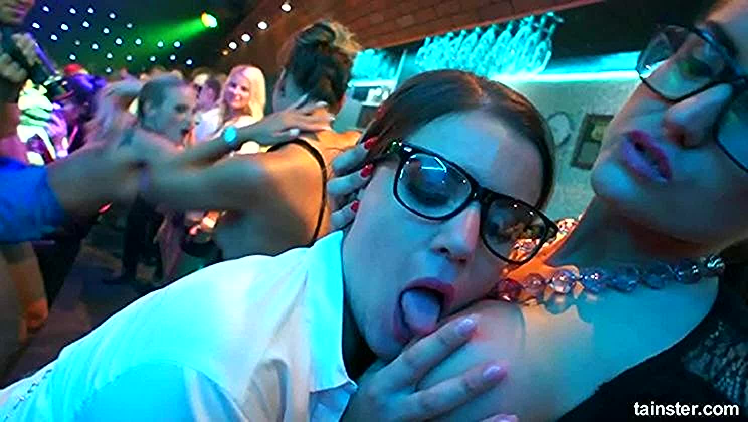 Pussy Eating, Wet And Wild
