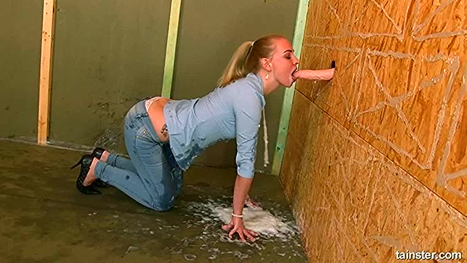 Gloryhole, Goo