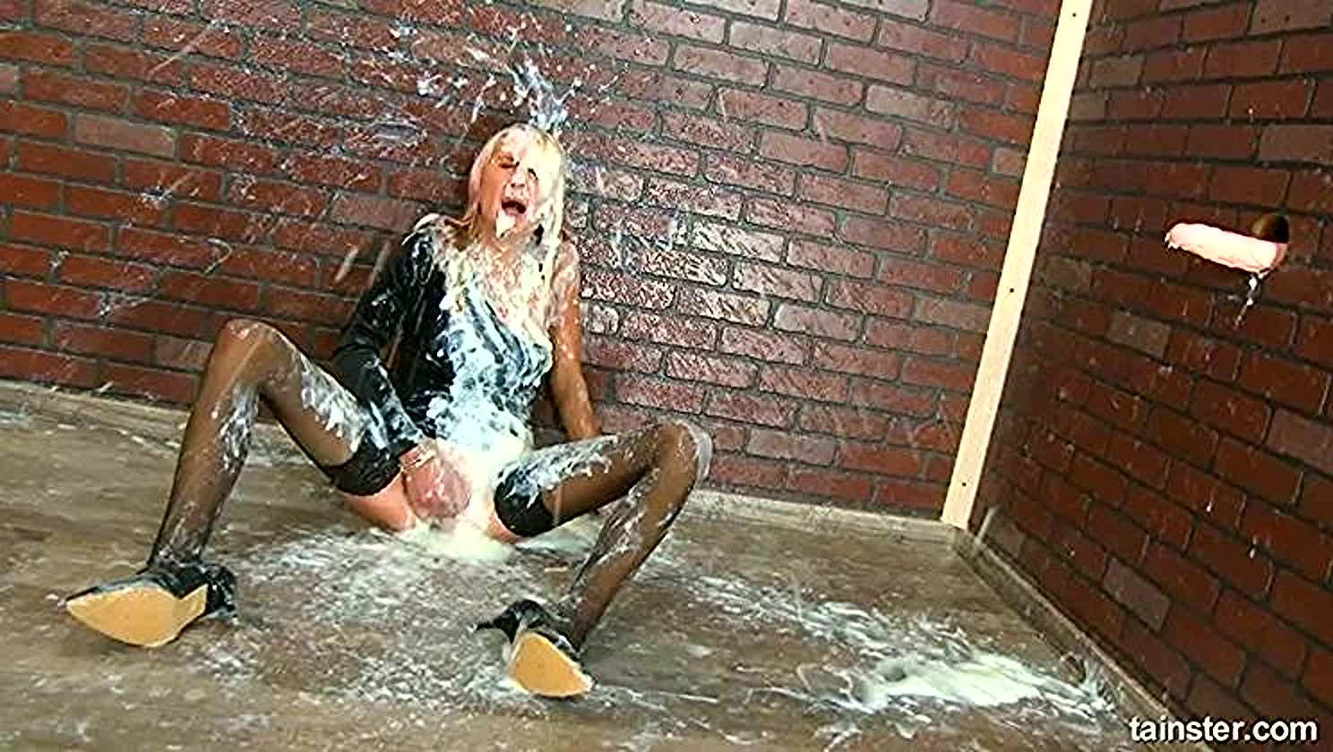 Gloryhole, Amateur, Cumshot