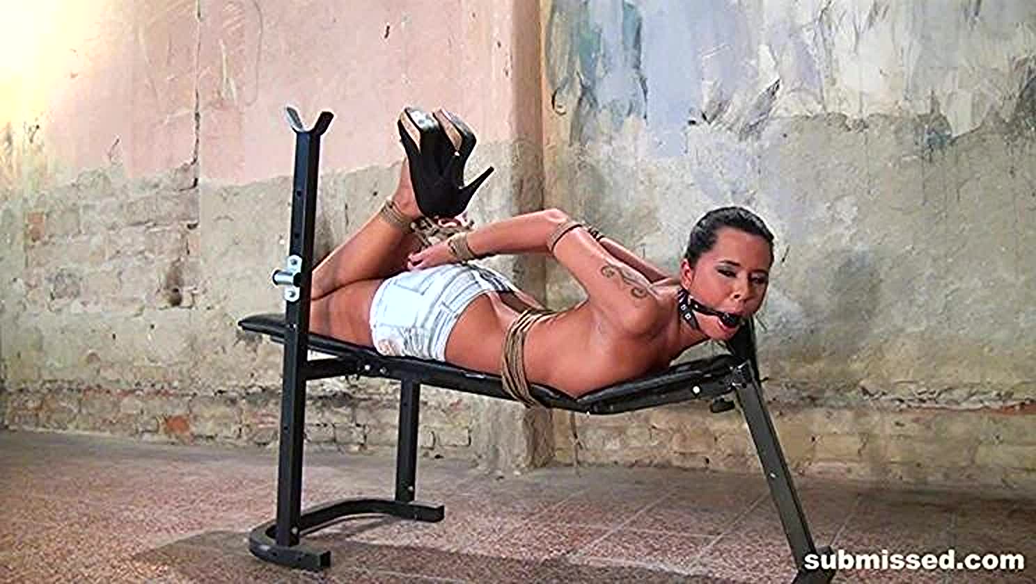 Mia Manatote, Rope Restraint, Restrained Orgasm