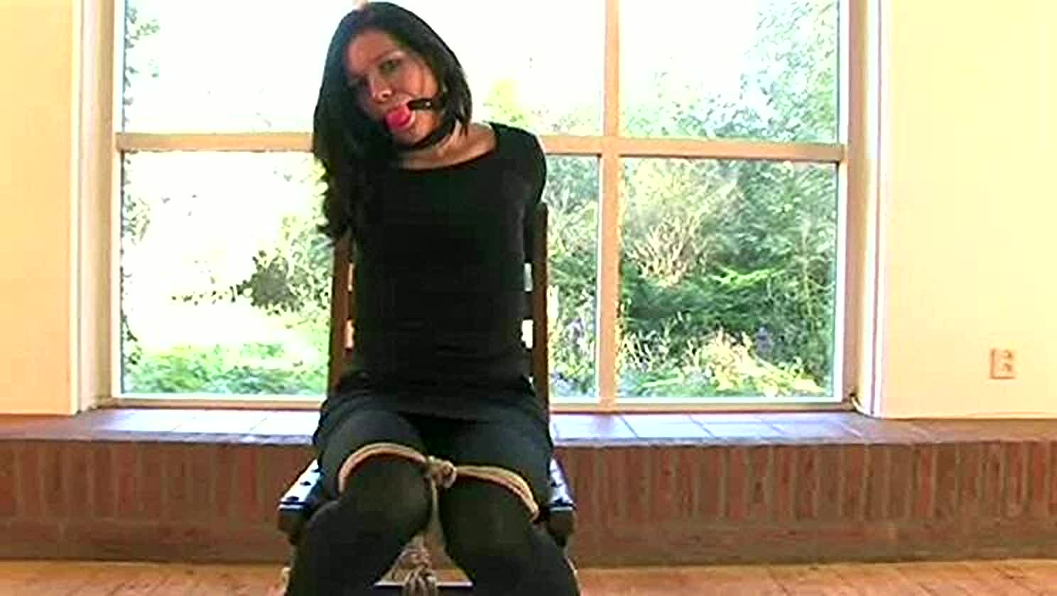 Jasmine, Fetish Play, Rope Bondage, Silenced