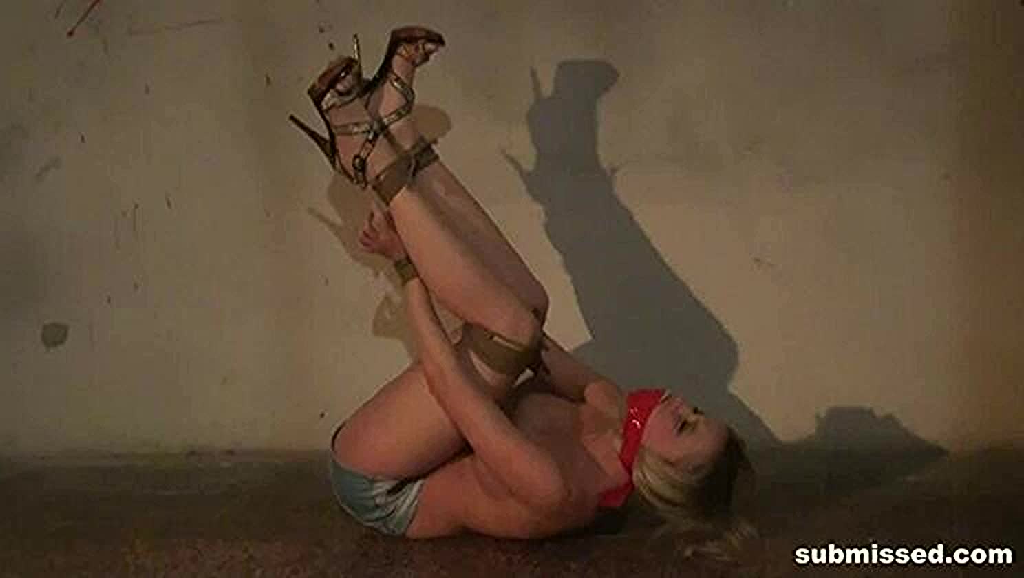 Victoria Pure, Femsub, Helpless, Struggling