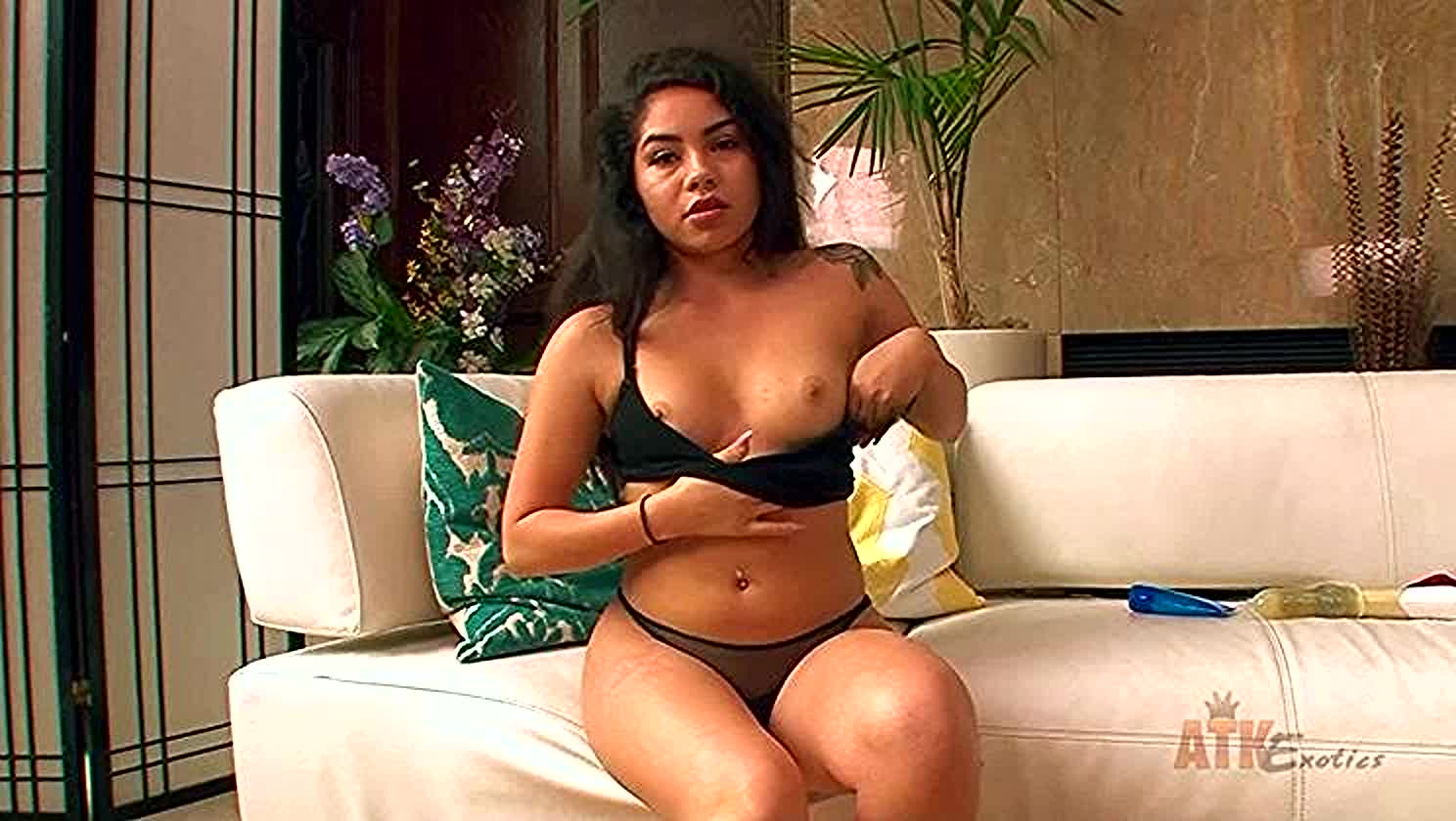 Celena Mercedes, Solo, Me Time