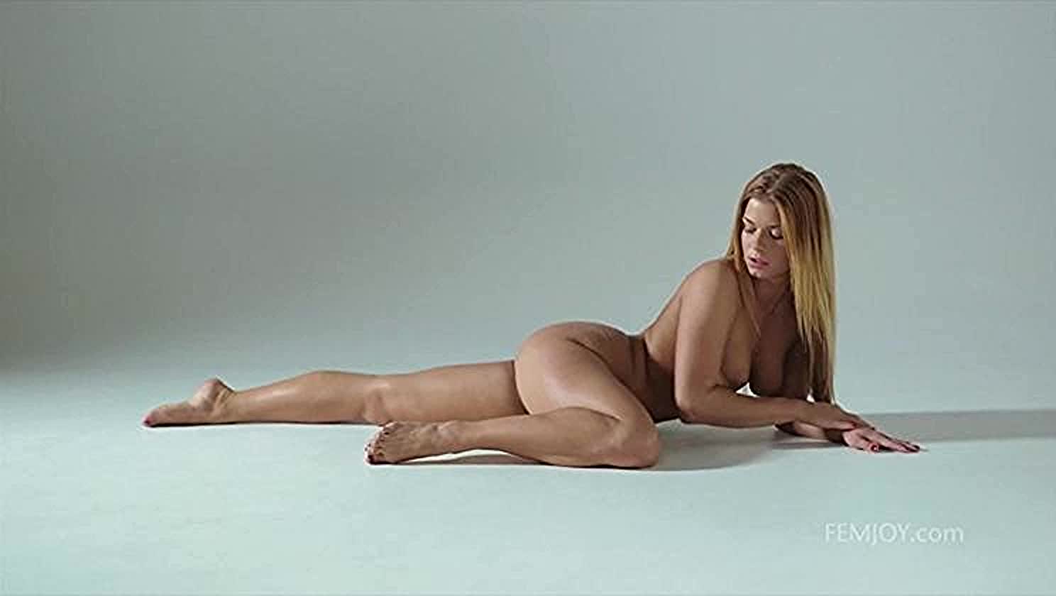 Chrissy Fox, Softcore, Solo