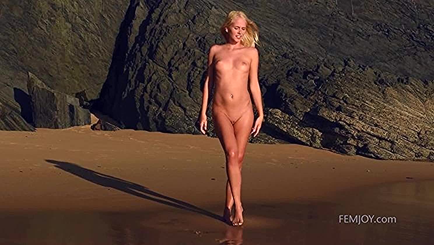 Tracy A., Naked, Free Spirit