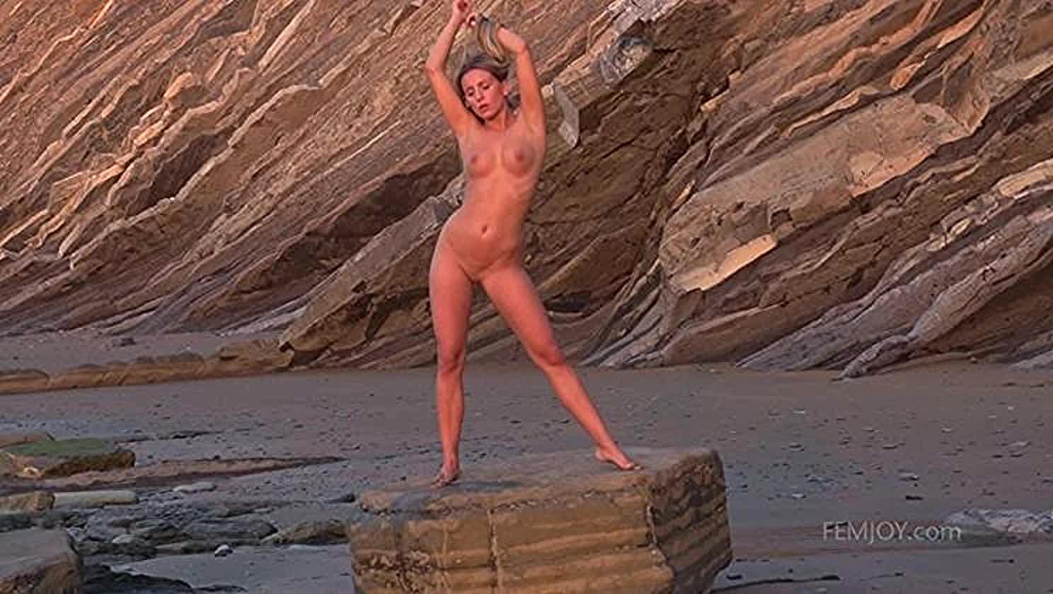 Whitney C., Softcore, Bare It All
