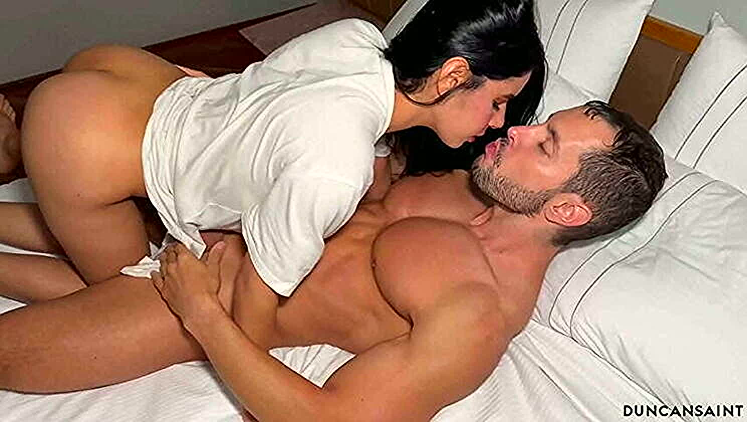 Duncan Saint, Amanda Rabbit, Sneak Peek, Gym Rat Sex, Muscular Guy