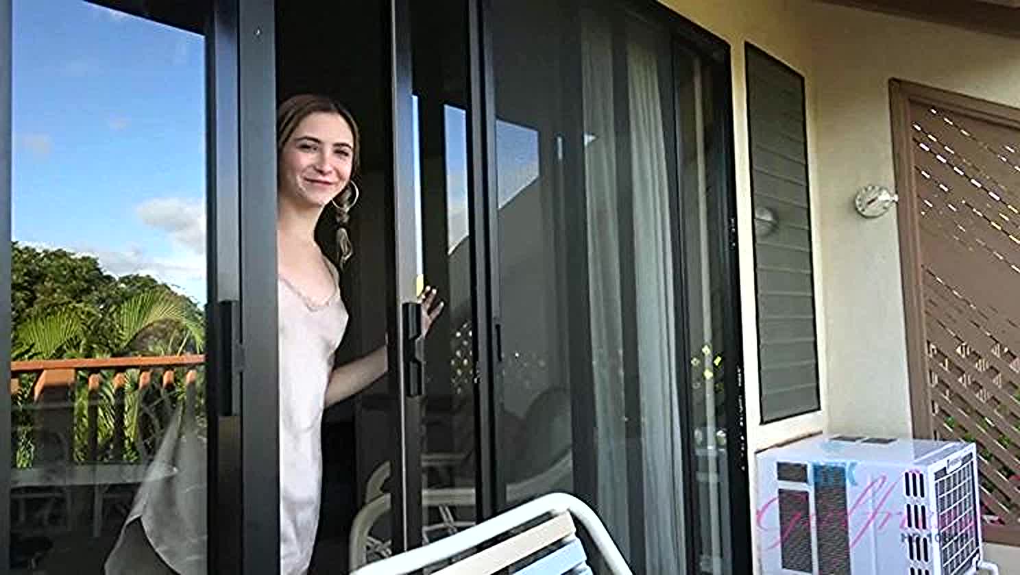 Jane Wilde, Reverse Cowgirl, Blowjob