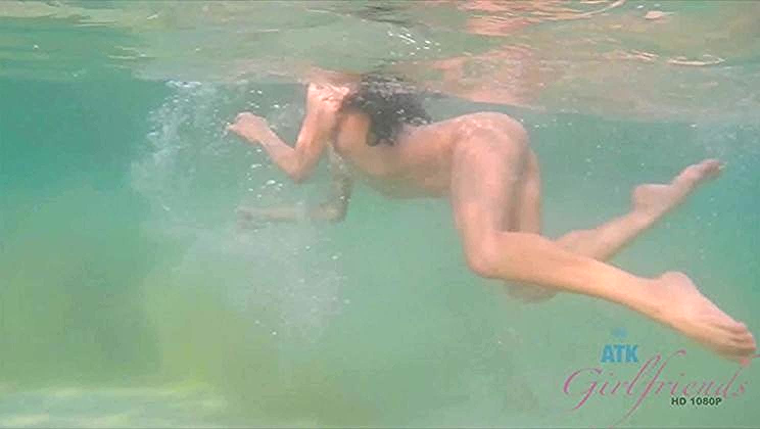 Sadie Pop, Flasher, Watersports, Small Tits