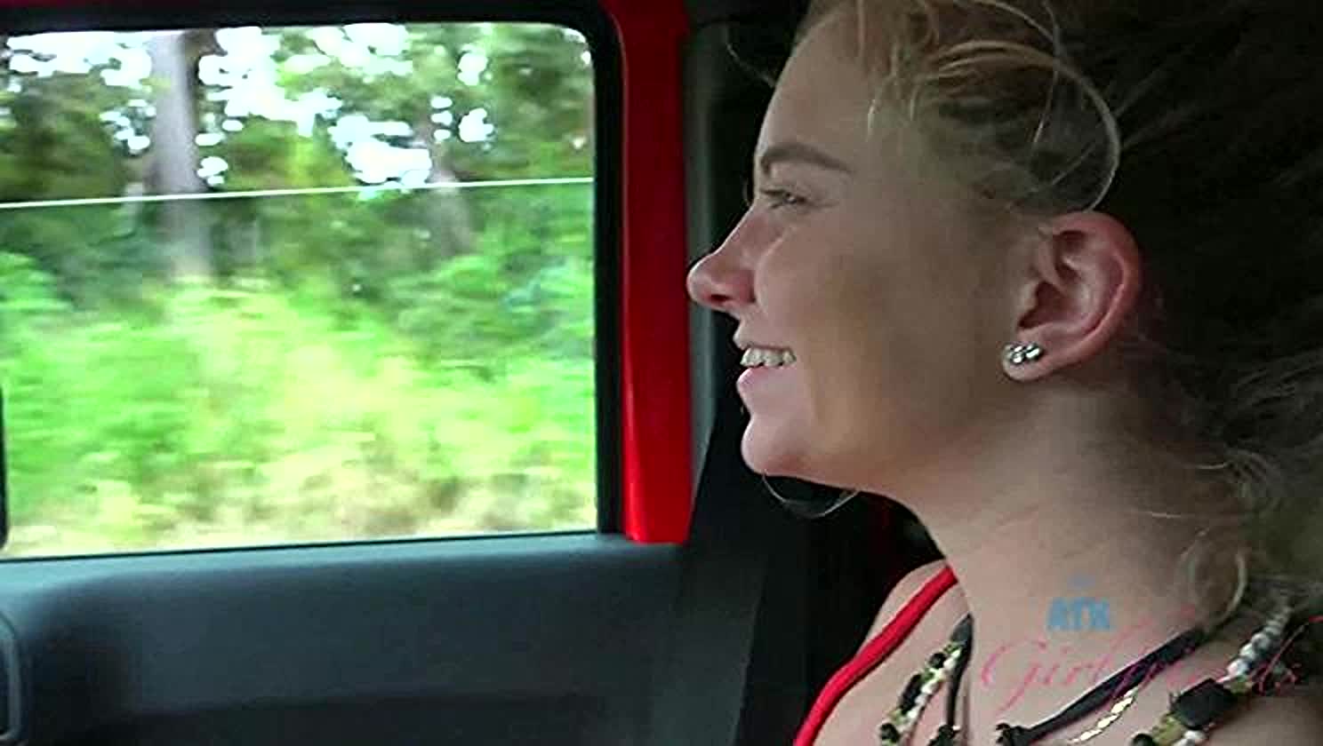 Riley Star, Public Pleasure, Petite Blonde
