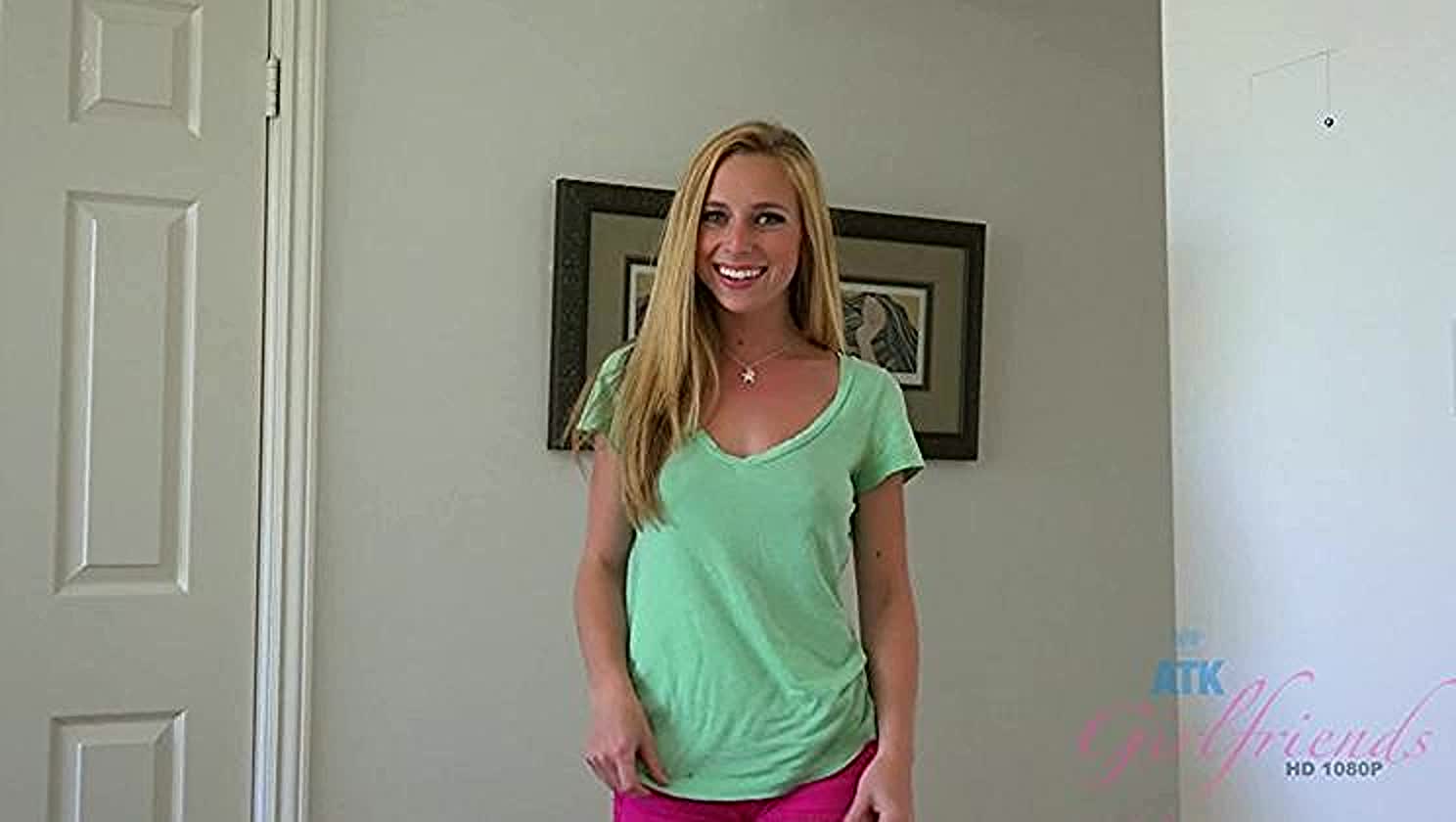 Taylor Whyte, Foot Job, Bald Beaver