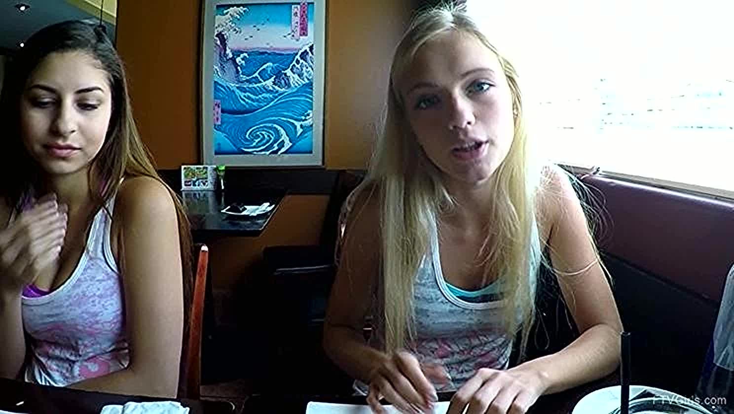 Alexia, Nina, Fisting, Solo Masturbation, Flashing