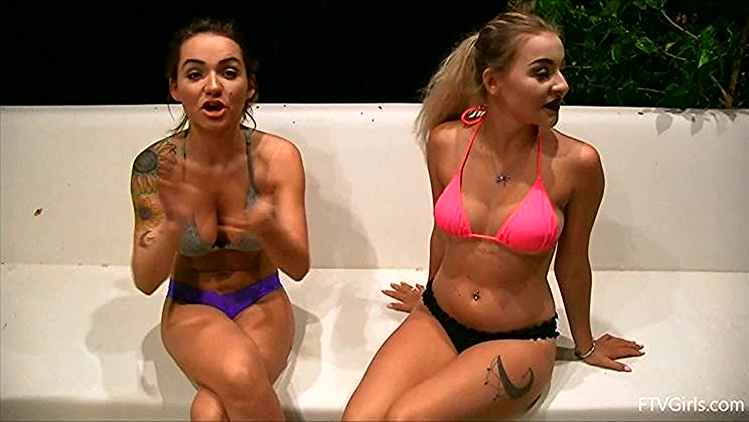 Charlotte, Stella, Flashing, Peeing Scene