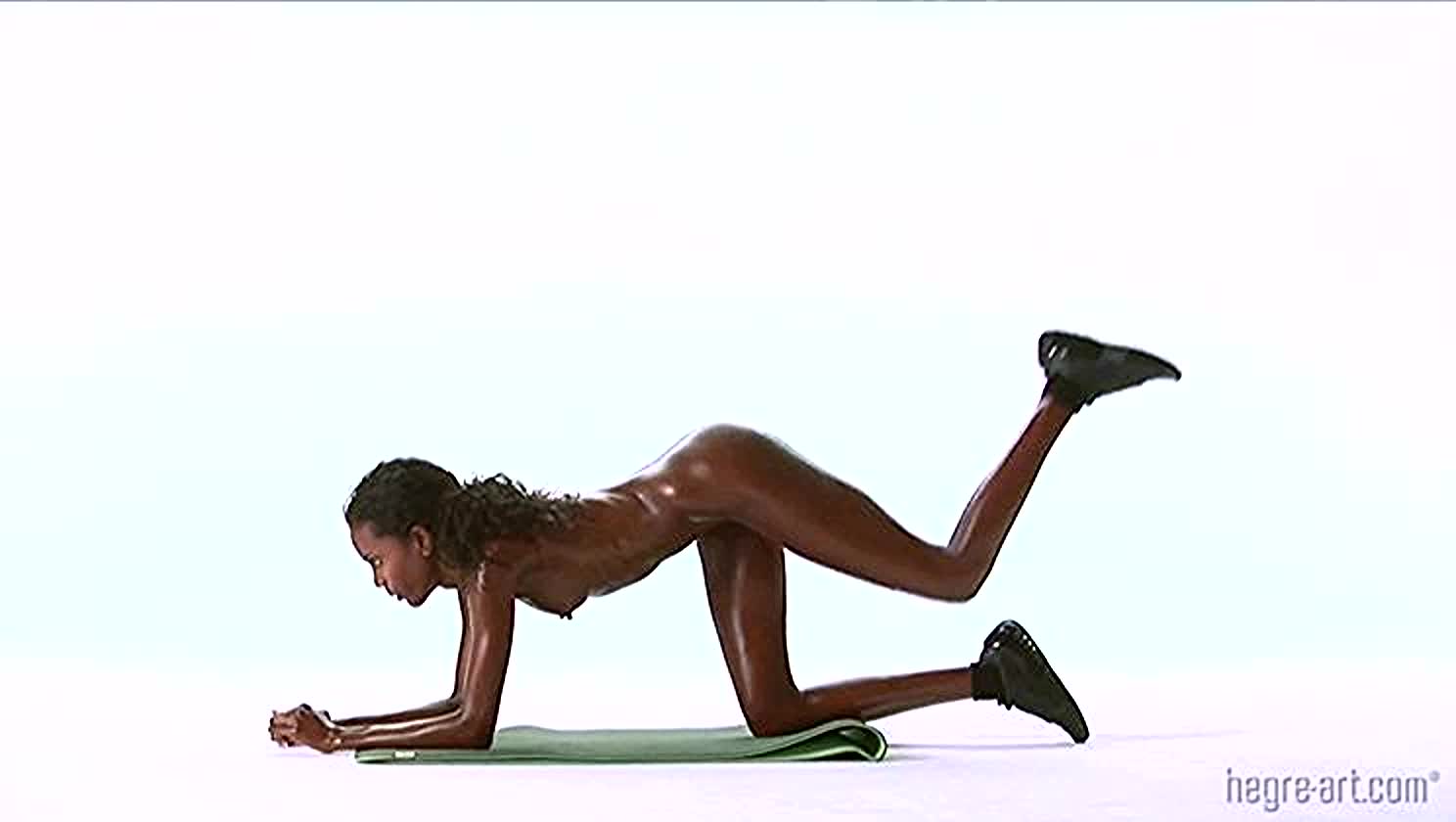 Valerie, Slaying Legs, Gym Body